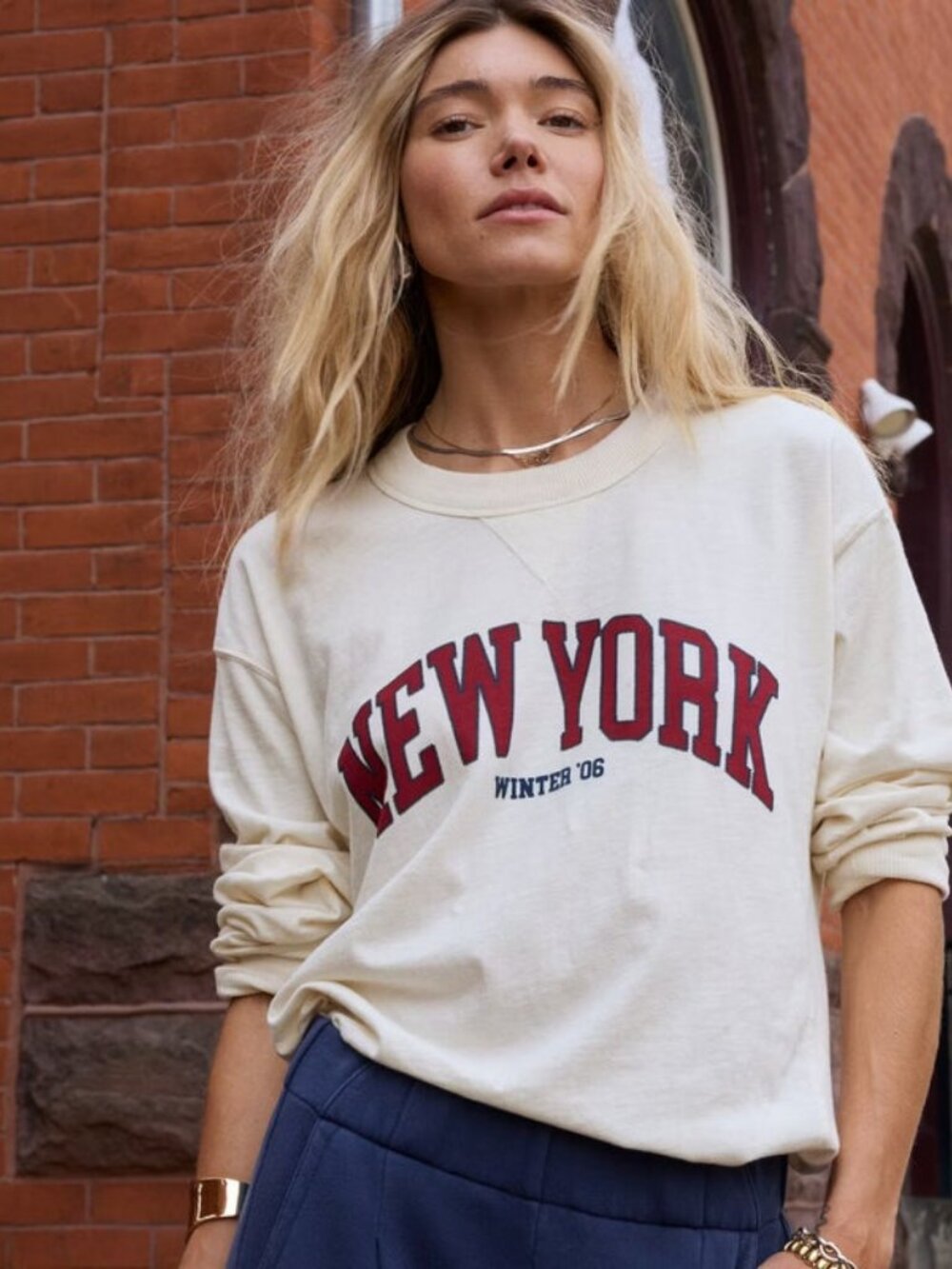 Aerie Oversized Boyfriend Graphic Pullover Long Sleeve Tee Shirt New York